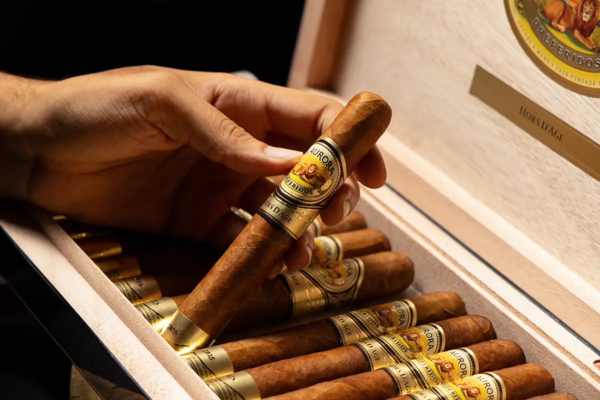 La Aurora Announces Hors d’Age 2025 LE and Puro Vintage 2016